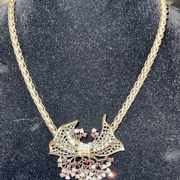 SWEET ROMANCE necklace on braided chain slider - Picture 4 of 9